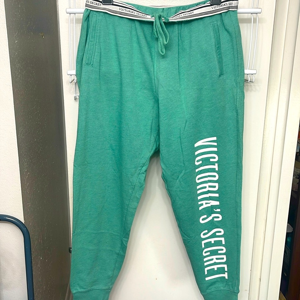 Victoria’s Secret, jogger, side pockets, drawstring, size M